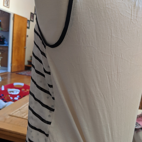 Classic white and black striped top with polka dot - Picture 2 of 2